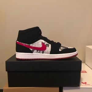Jordan 1 Mid Newspaper